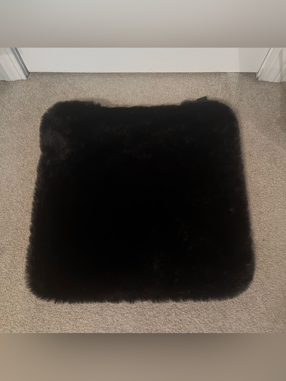 Car Seat Plush Square Cushion - Black